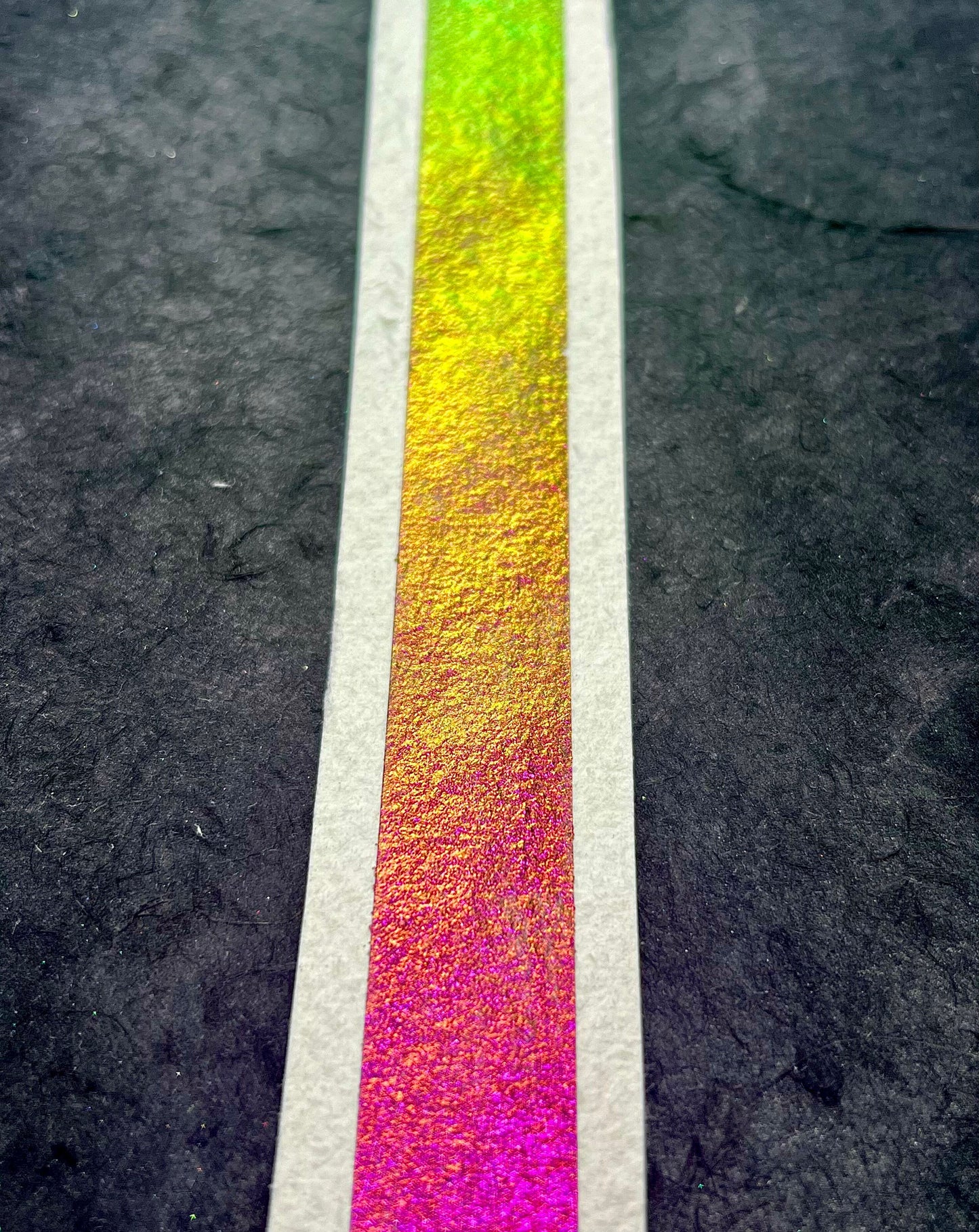 Phoenix Loose Pigment 1G